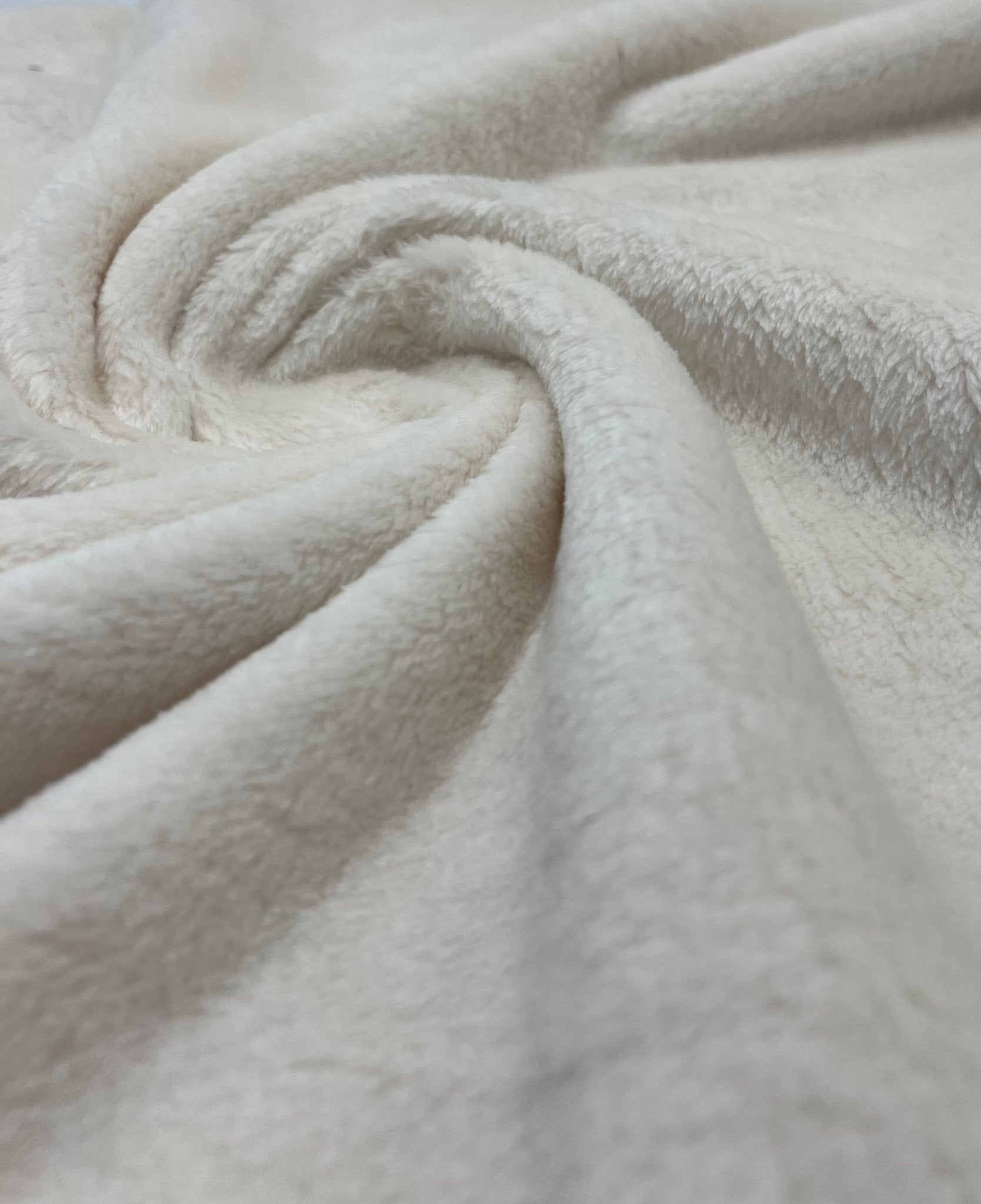 Ivory Super Soft Plain Cuddle Fleece Fabric Blanket Loungewear - T9 Fabrics